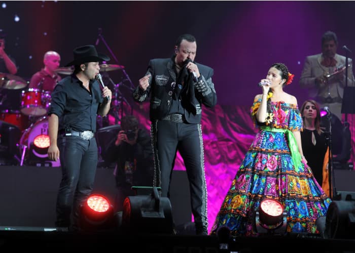 Pepe Aguilar está imparable con su Jaripeo Sin Fronteras