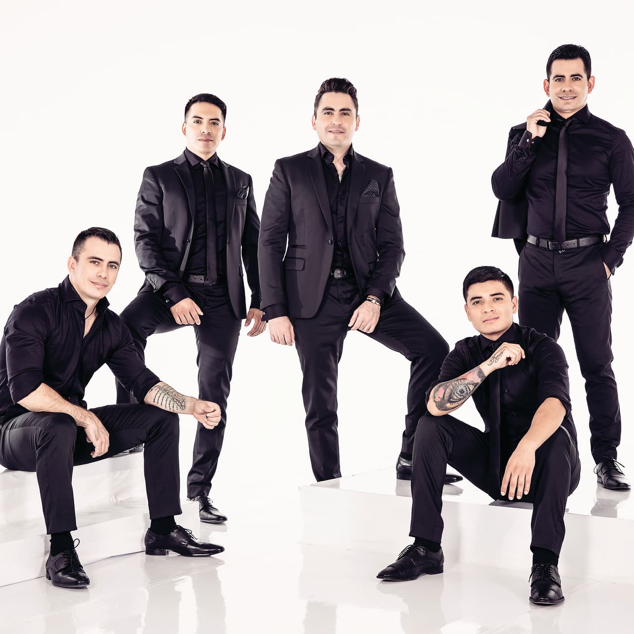 Además del duranguense, Los Primos MX decidieron ampliar sus horizontes musicales e incursionar en otros géneros.