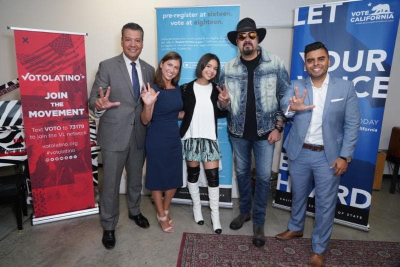 Pepe Aguilar busca impulsar el voto latino