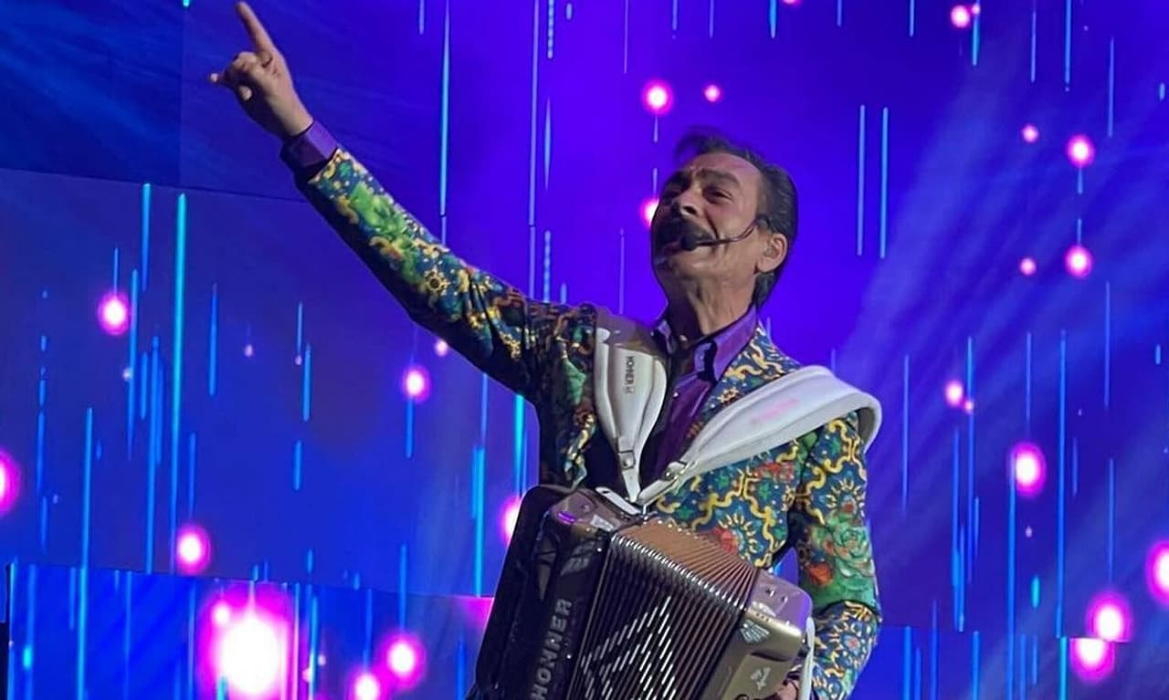 Eduardo Hernández, de Los Tigres del Norte, se convirtió en abuelo