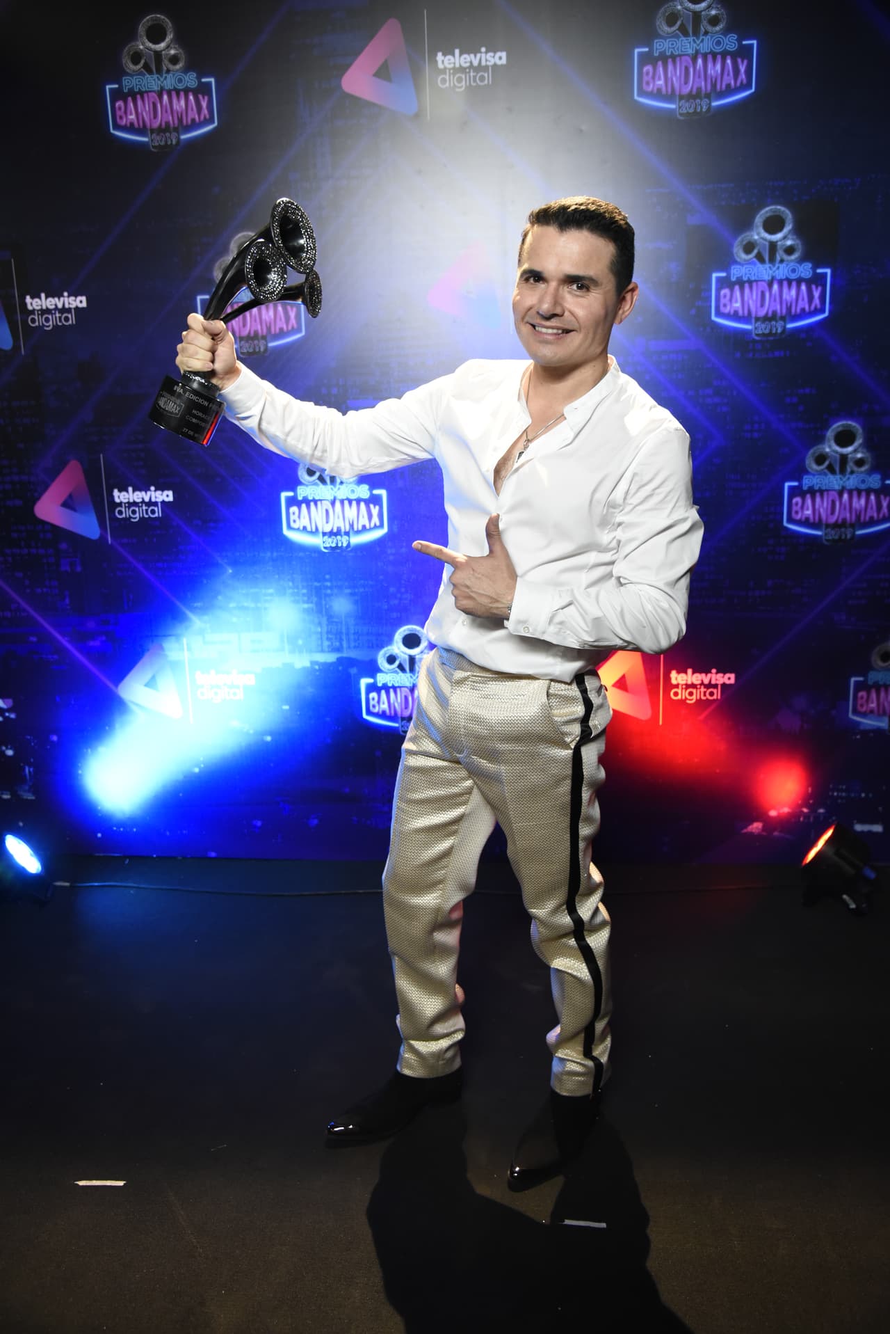 Horacio Palencia se convirtió en el Compositor del Año por cuarta ocasión. En su Instagram escribió "¡Gracias a todos los artistas que siguen confiando en mis canciones y sobre todo al público por qué sin ustedes los artistas no seríamos nada!".