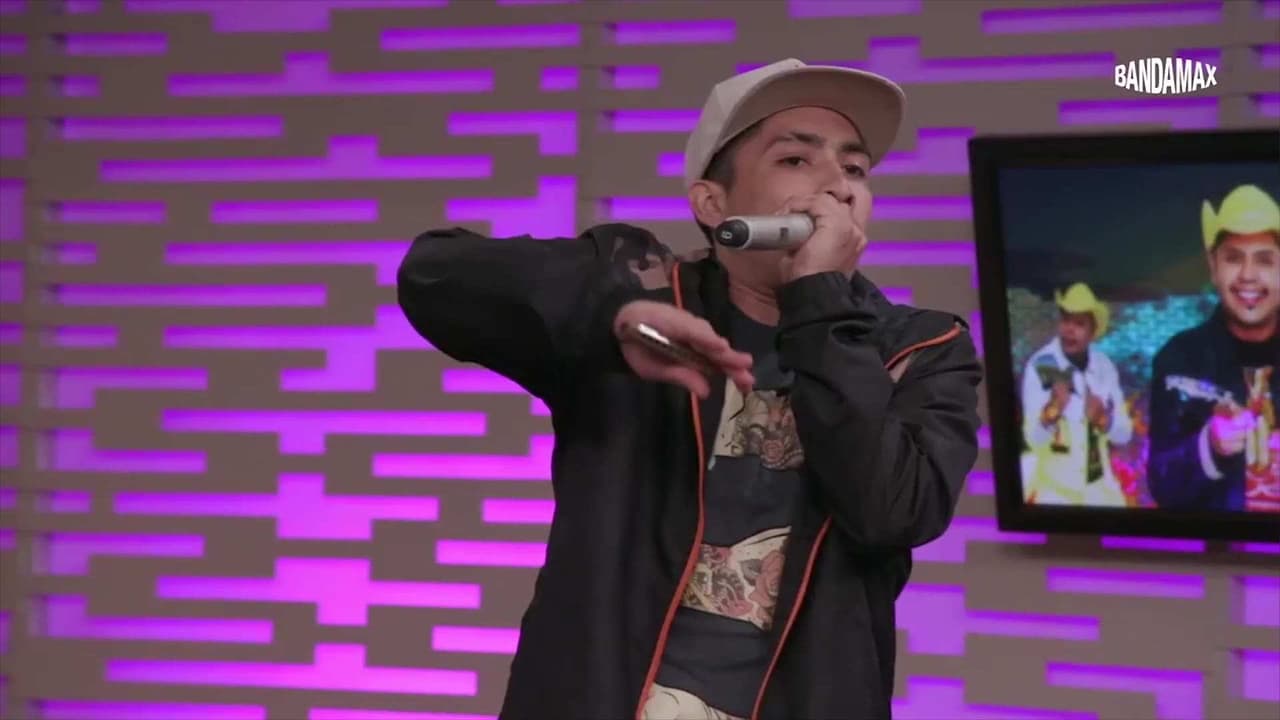 'El Flaco', Mini Men y El Indio Brayan se pusieron a cantar con Stationbeatz