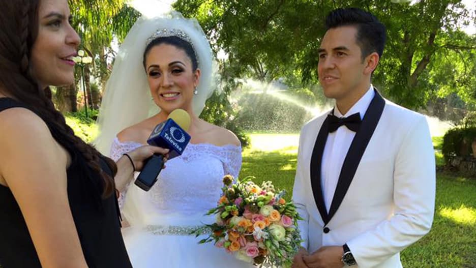IMAGEN RELACIONADA: Liz Briones contrajo matrimonio el día de ayer.