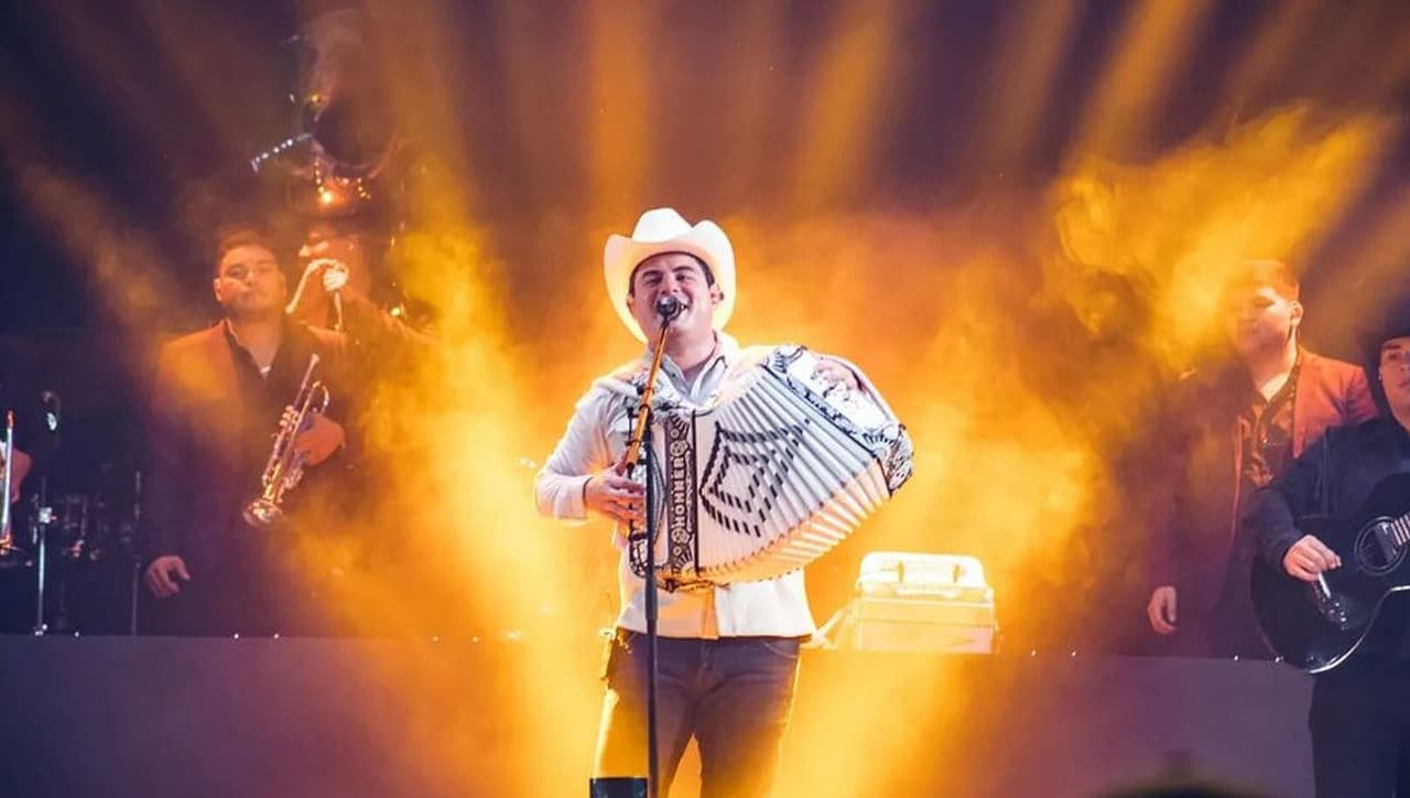 Alfredo Olivas se presentó exitosamente en San Luis Potosí