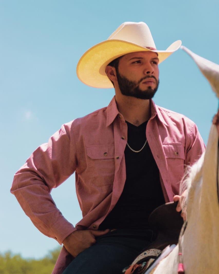 Leonardo Aguilar dará a conocer próximamente nueva música.