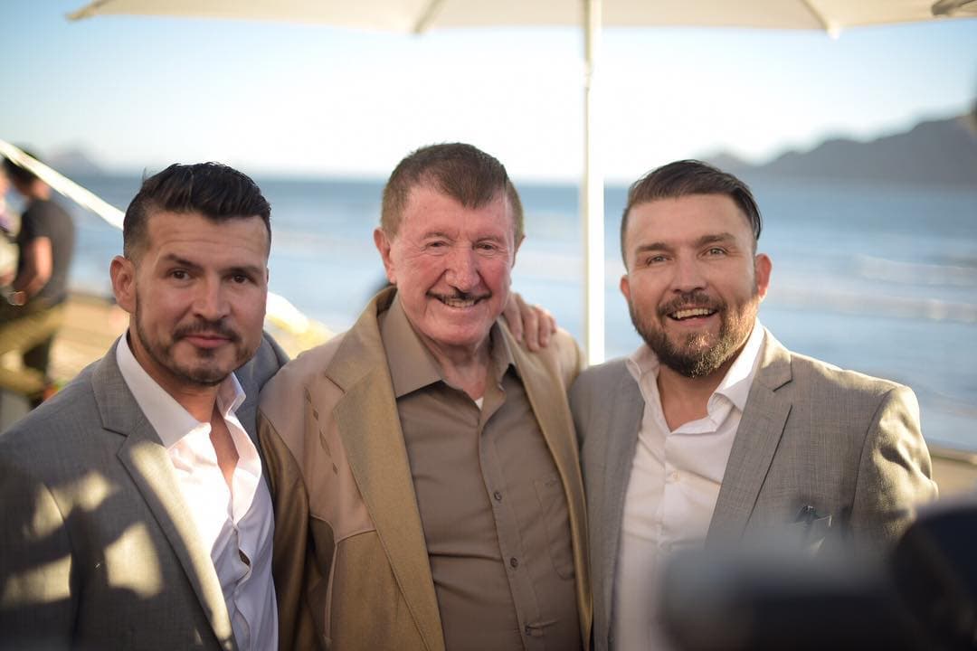 Joel, Germán y Alfonso Lizárraga celebran los 80 años de Banda El Recodo.