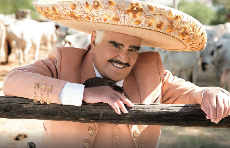 Vicente Fernández prepara el lanzamiento musical de su nieto