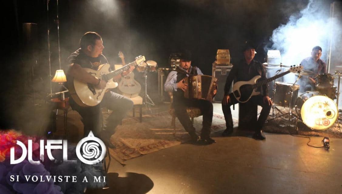 "Si Volviste A Mí" ya se puede encontrar en el canal oficial de Youtube de Duelo.