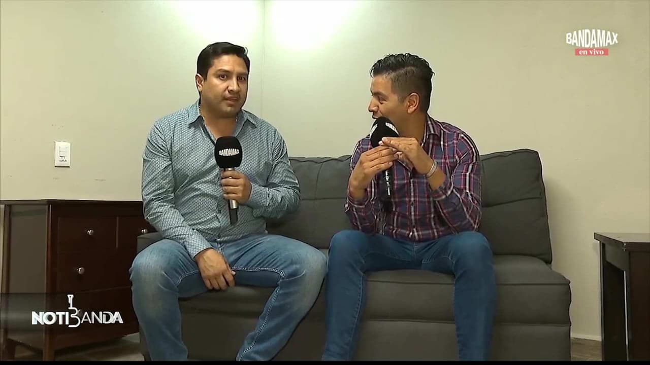 Julión Álvarez disfruta los éxitos de su nuevo disco