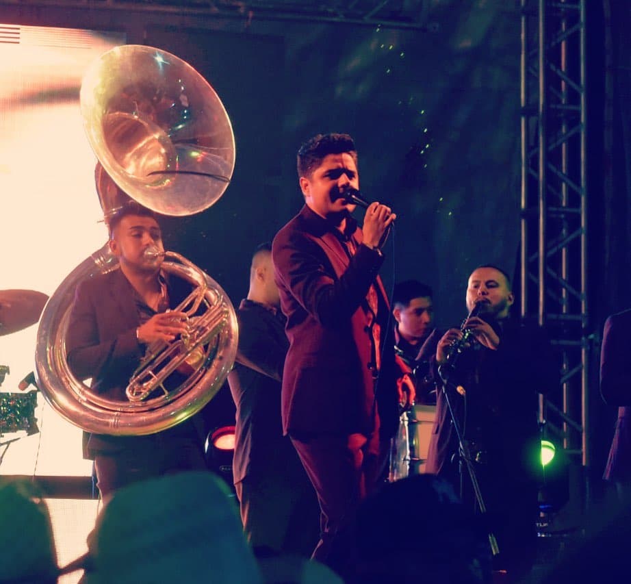 Mike Miramontes ya grabó su primer disco con Banda La Fugitiva, del que sonará el sencillo "Se Me Escapó Tu Nombre".
