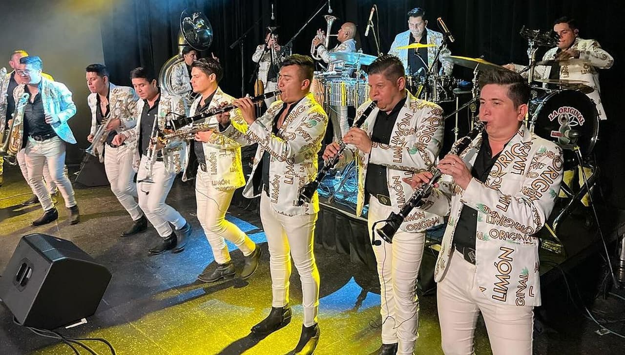 La Original la rompe con 'Me Pongo En Tu Lugar' en su versión en vivo