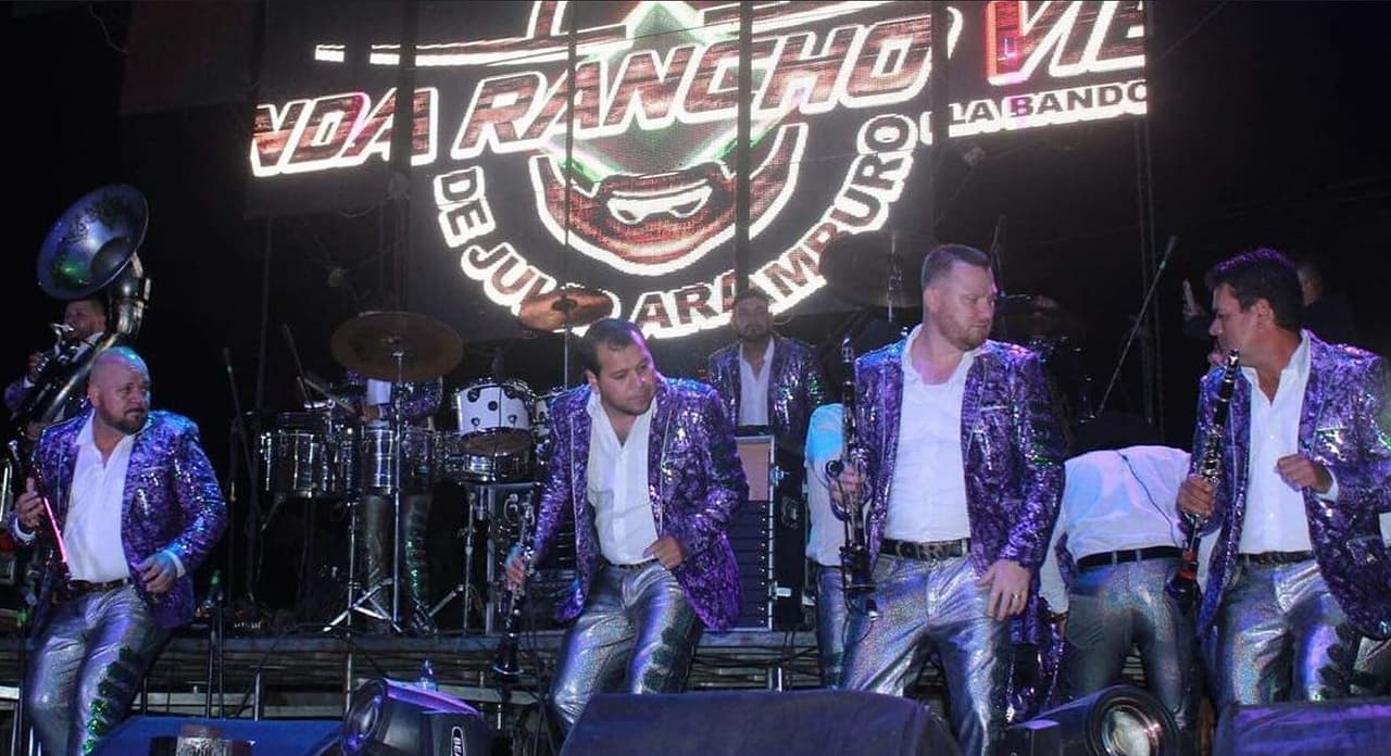 Banda Rancho Viejo habla de 'Me Vale Perderte', su nuevo tema