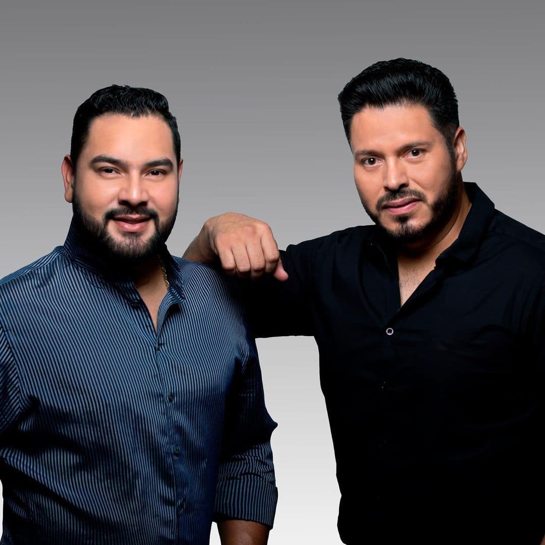 Alan Ramírez y Walo Silvas, cantantes de Banda MS.