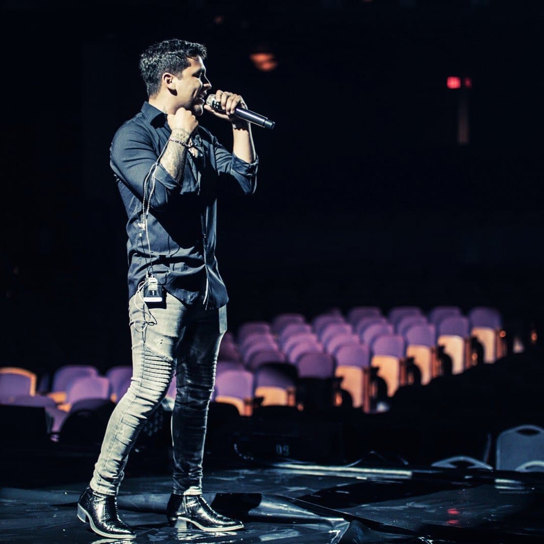 Los lugares que Christian Nodal visitará en Estados Unidos son Indiana, California, Nevada, Arizona, Washington, Texas; en México, Durango y Chihuahua, y finalmente, Costa Rica.