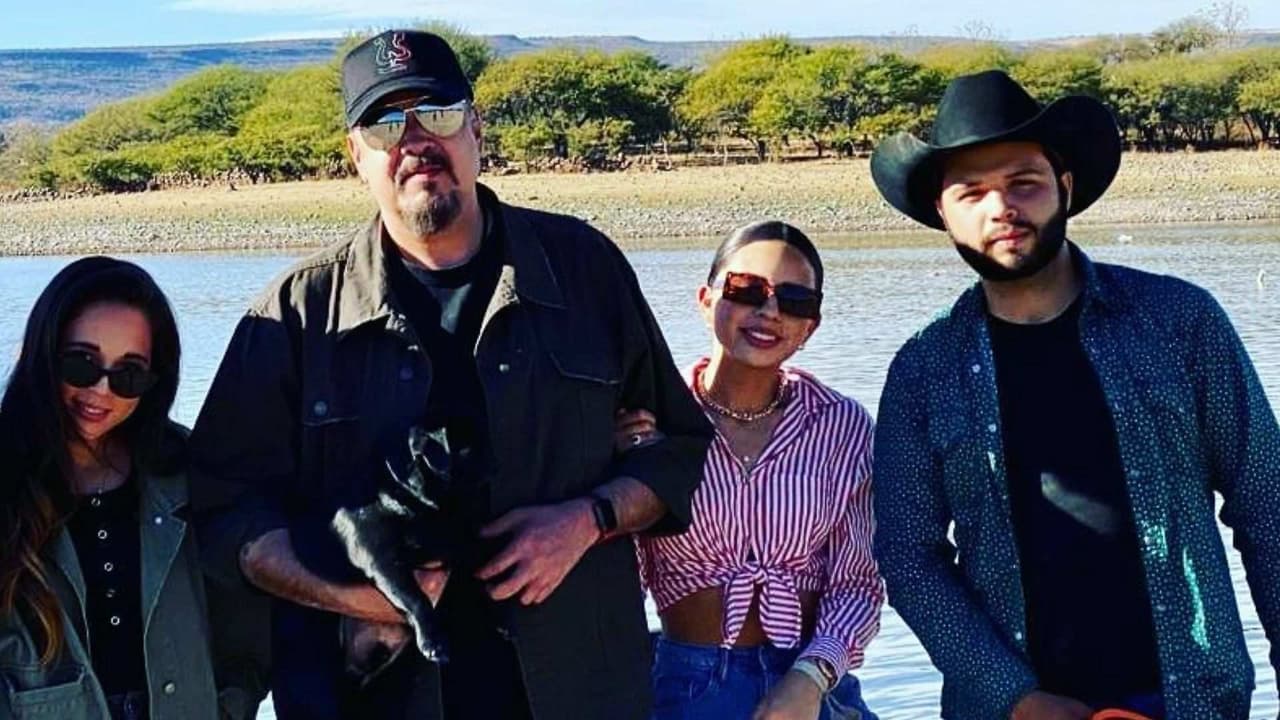 Hace casi 15 años, así cantaron de niños Ángela, Aneliz y Leonardo junto a su padre, Pepe Aguilar
