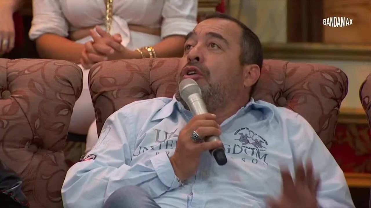'El Borrego' es 'bulleado' por no tener una rutina cómica