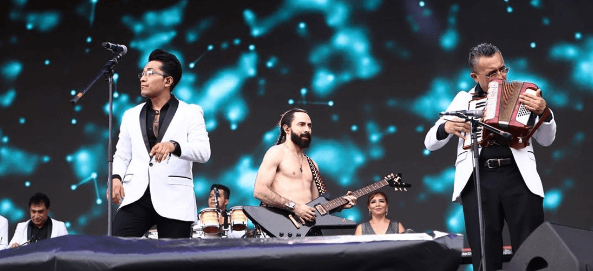 El Machaca contó con música de todo tipo: pop, rock y hasta cumbia con Los Ángeles Azules, quienes contaron con la guitarra de Jay de la Cueva en el escenario.