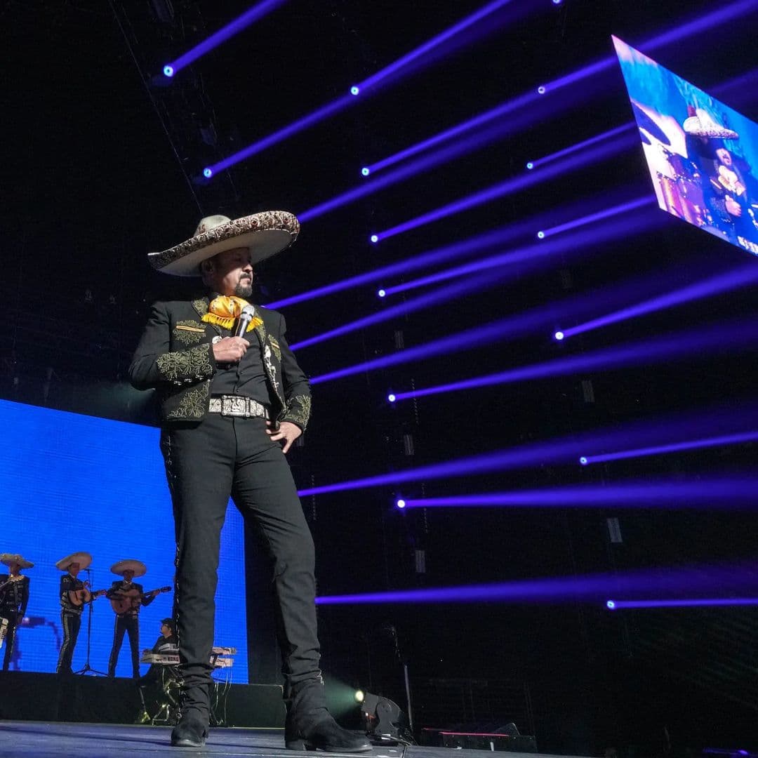 Pepe Aguilar imagina nueva versión de 'Destilando Amor' con Bad Bunny y Kendall Jenner