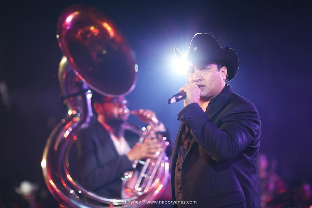 Julión Álvarez triunfa con sus presentaciones en México.