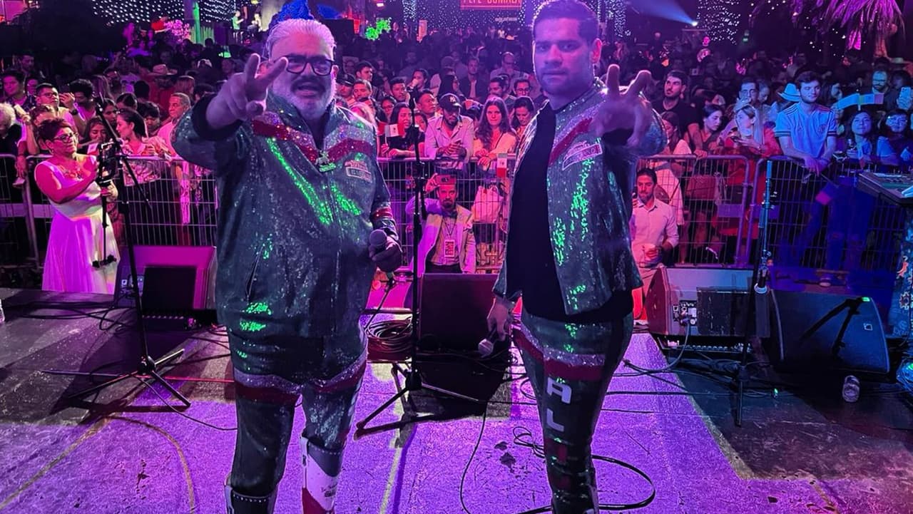 Su Majestad Mi Banda El Mexicano puso el ambiente en París con su concierto
