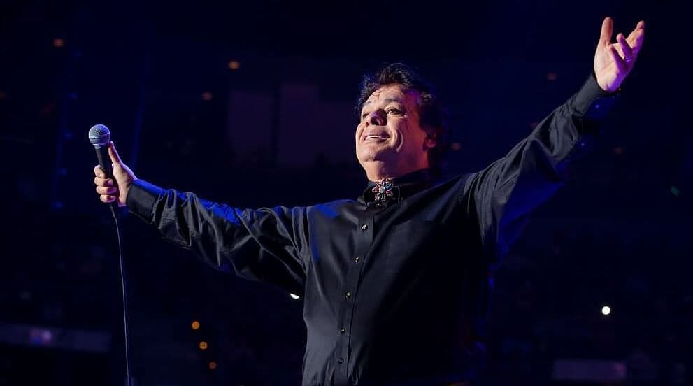 'Amor Eterno' de Juan Gabriel inspiró a Coldplay en su concierto en CDMX