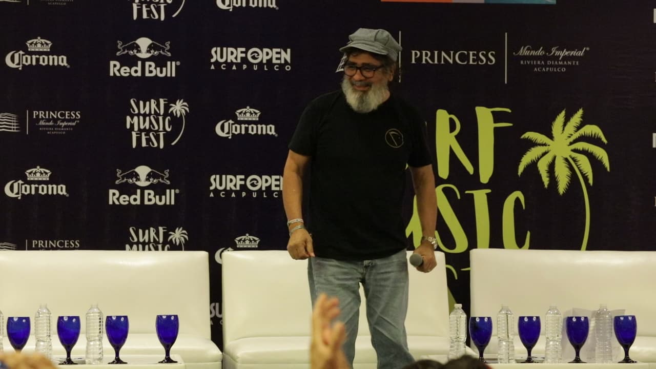 Además, el cantante colaboró con artistas como Alex Syntek, Julieta Venegas, Café Tacvba, Los Plebeyos, Natalia Lafourcade, Gloria Trevi, Lila Downs, Eugenia Leon, Benny Ibarra, Alex Lora, entre otros.