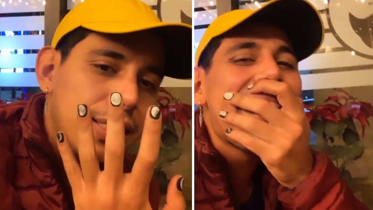 Tras anunciar que es gay, Jhonny Caz responde a los ‘haters’ que lo critican por pintarse las uñas