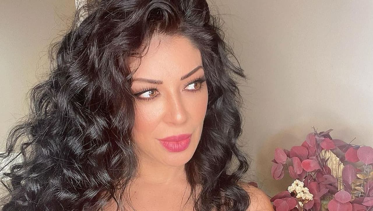 Vicky Terrazas lanza 'Supérame', su nuevo tema