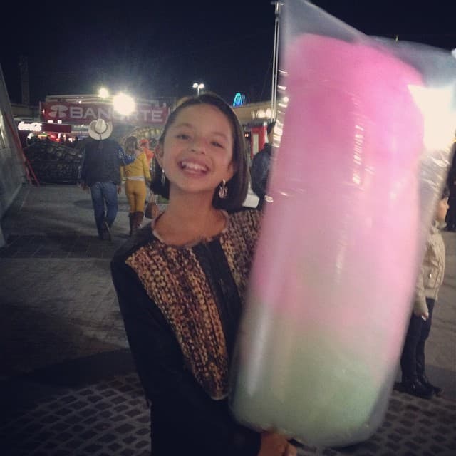 "Nunca tuve miedo a cantar. Honestamente, yo decía 'la cantidad de personas que me quieran ver, pues va, qué feliz que me quieran ver hacer lo que me gusta, lo que me hace sentir cómoda, lo que me hace sentir feliz... y que también pueda traer felicidad a otras personas".