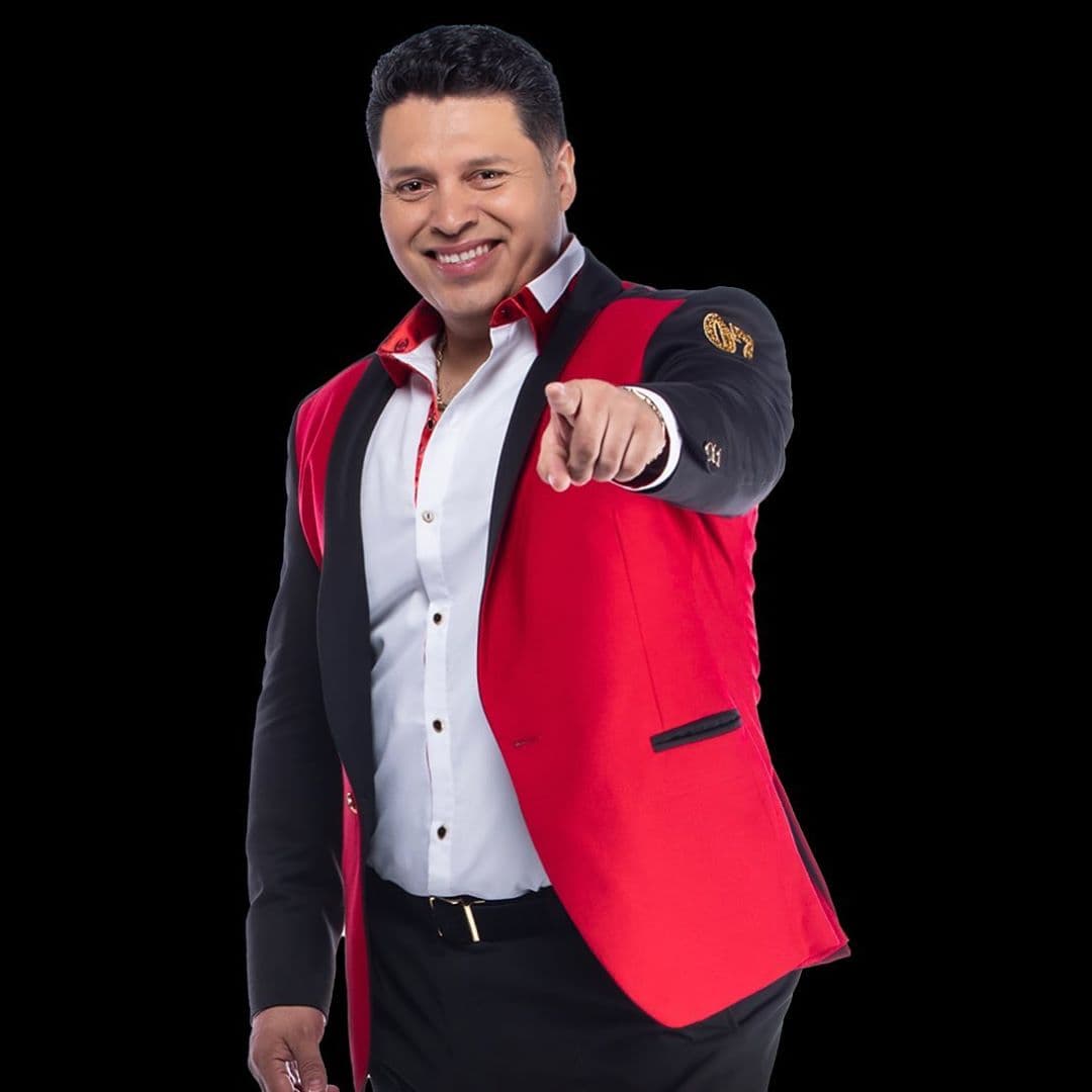 Oswaldo, Walo, Silvas es una de las voces de Banda MS.