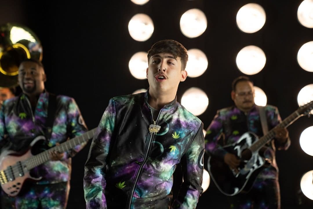 Con apenas cuatro años dentro de la industria musical, T3R Elemento se ha colocado como uno de los referentes del sierreño. El año pasado fueron nominados a los Premios Latin American Music debido a su creciente popularidad en plataformas como YouTube. Varios temas se han colado entre las listas de Billboard en los Estados Unidos.