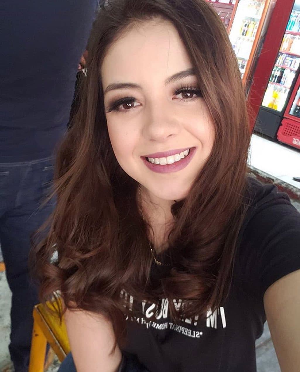 En esta transmisión en vivo los gruperos platicaron y cantaron algunos éxitos.