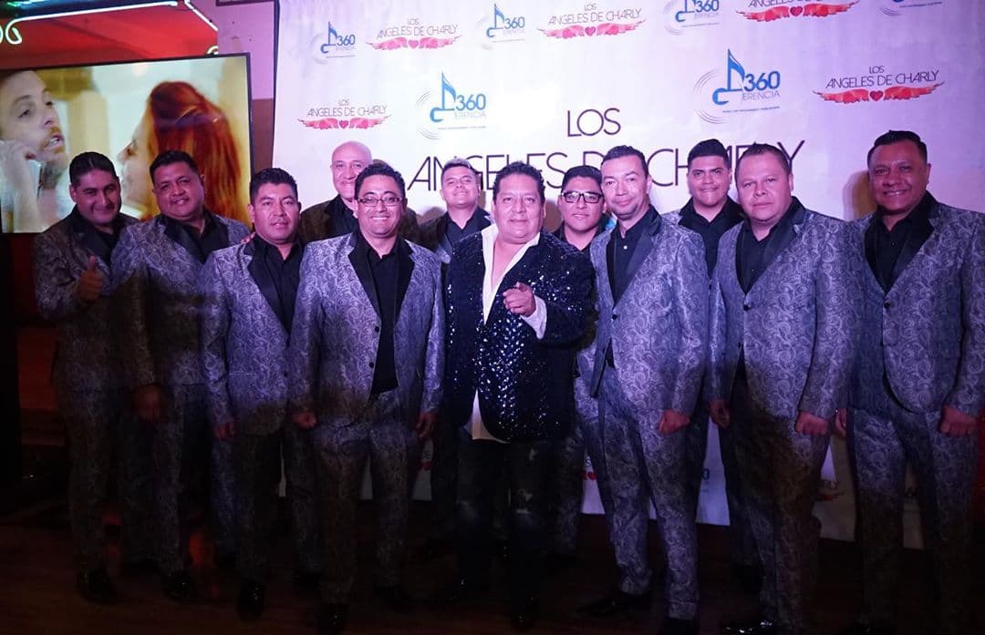 Después de esto, vino la salida de Becíes y lo siguieron Guillermo Palafox, Jonathan Ramírez para juntos formar el proyecto denominado Los Ángeles de Charly".