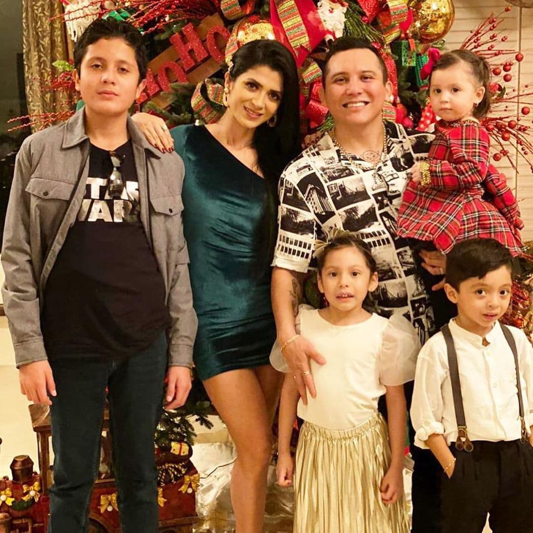Gianna, hija de Edwin Luna y Kimberly Flores, llamó la atención por su reciente bautizo, pero conoce a los hijos e hijastros poco conocidos del vocalista de La Trakalosa de Monterrey