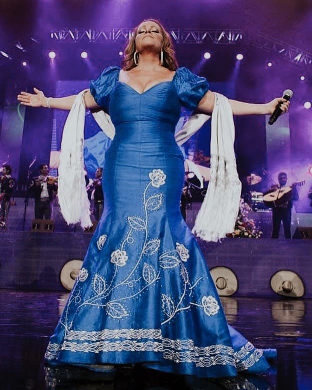 "Quisieran Tener Mi Lugar" es otro tema inédito que se dio a conocer de Jenni Rivera.