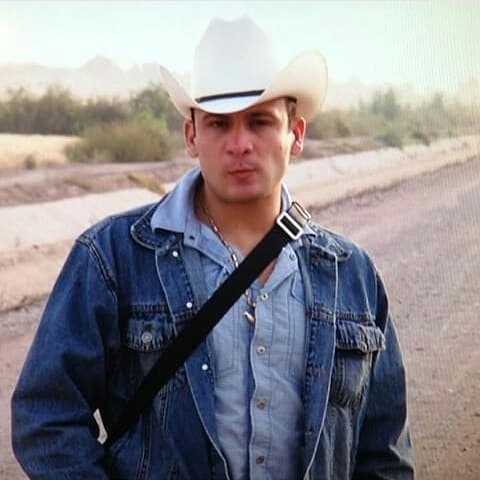 Valentín Elizalde Valencia era su nombre de pila.