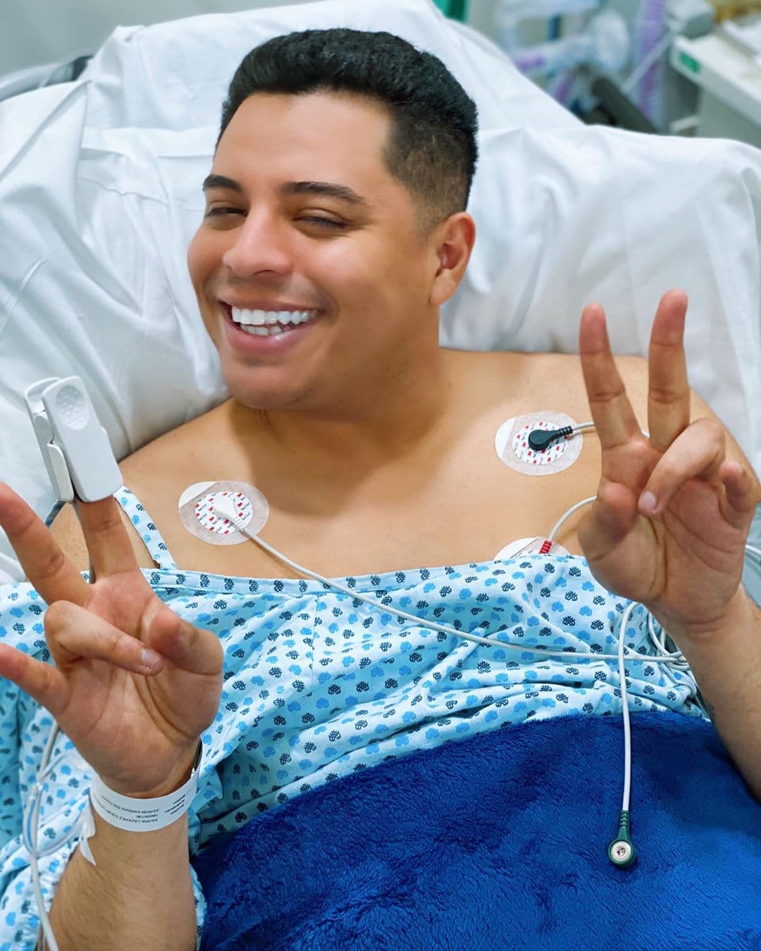 Ambos cantantes han optado por esta acción para evitar cualquier tipo de problema mayor, en el futuro.