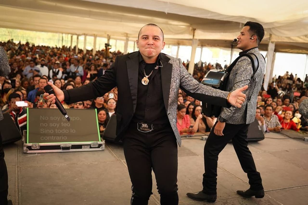 Edwin Luna "arregló" el primer gran éxito de La Trakalosa de Monterrey.