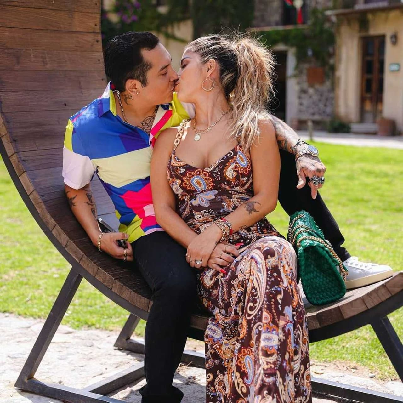 Kimberly Flores reveló cómo es Edwin Luna en la íntimidad.