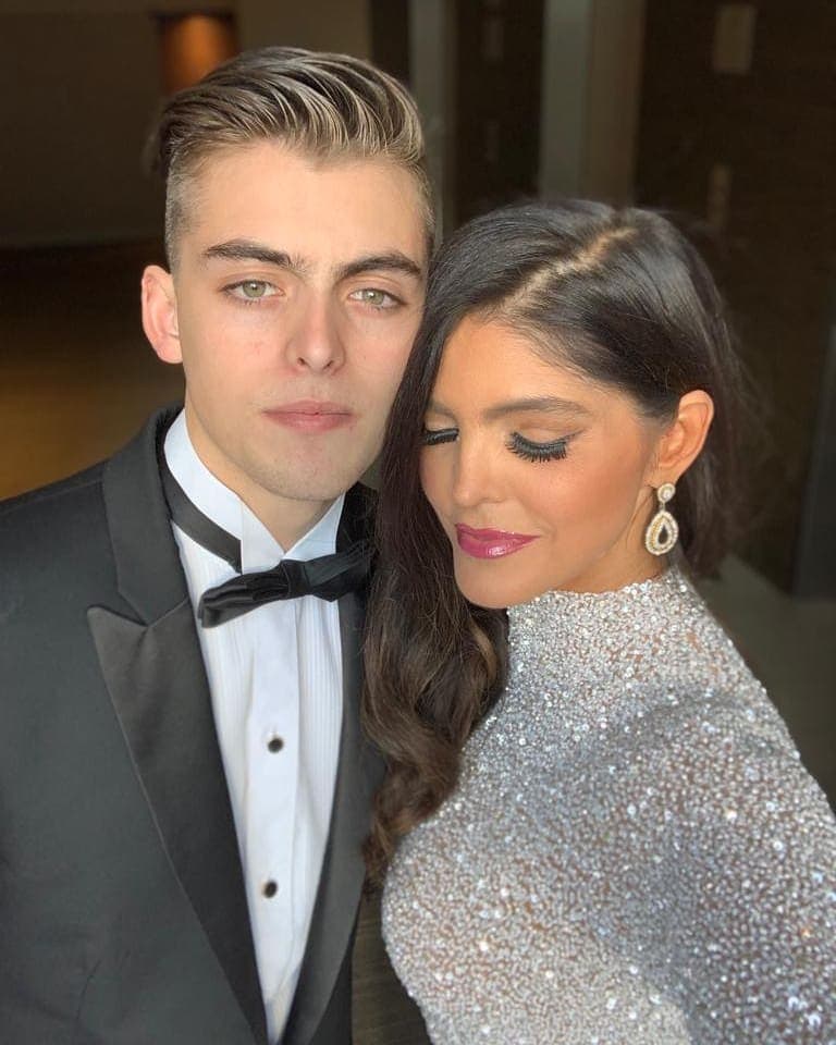 “Así celebramos el amor y respeto que le tenemos a la vida, a pesar de lo difícil y a pesar de los lamentos, hay muchas alegrías que agradecer de inolvidables momentos, así que aquí les dejo un recuerdo del pastel de cumpleaños de @gallardoni”, escribió Ana Bárbara junto a una serie de fotos de su hijo.