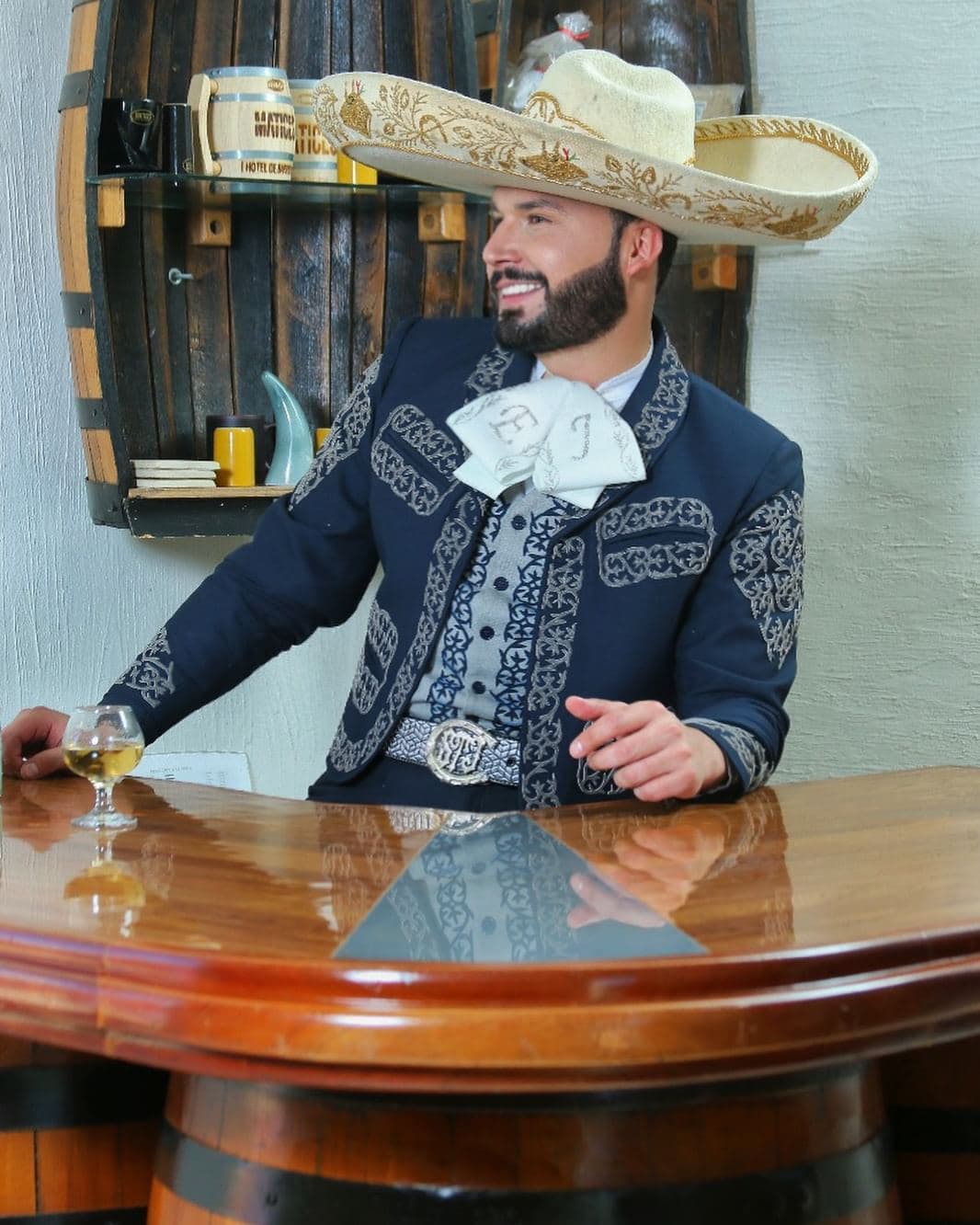 Saúl El Jaguar presume segunda parte de su disco homenaje a Javier Solís