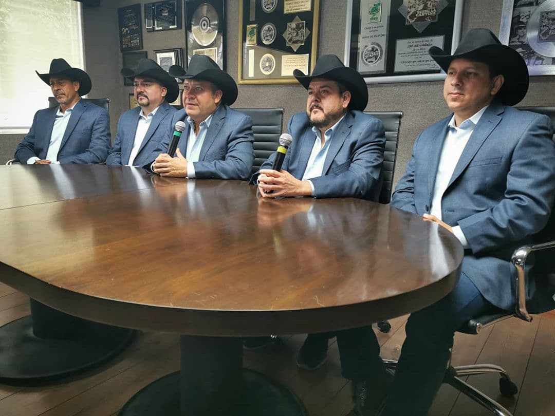 La agrupación ha realizado gira virtual de medios para hablar de su carrera y nueva música.