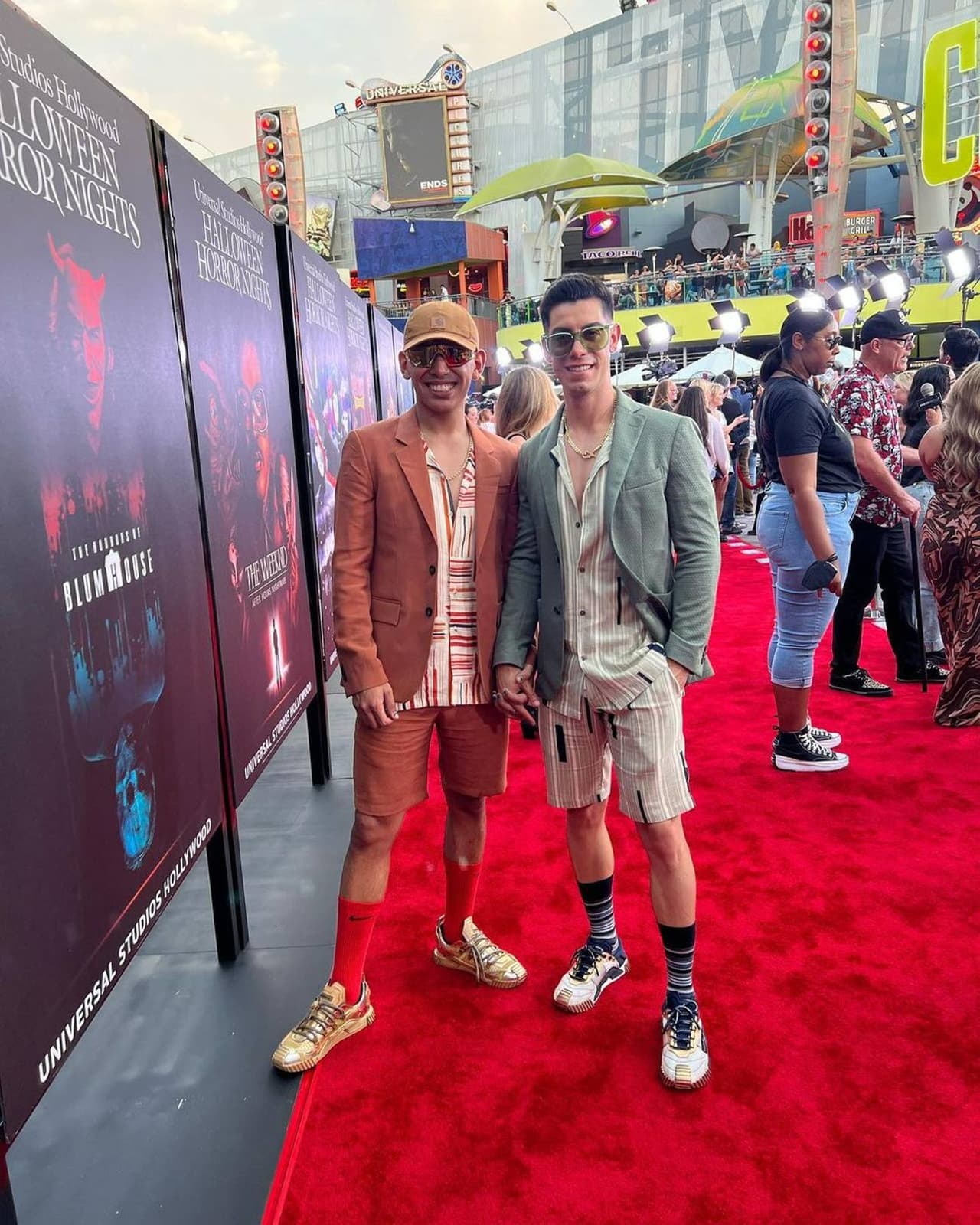 Jhonny Caz termina con los rumores sobre la cancelación de su boda.