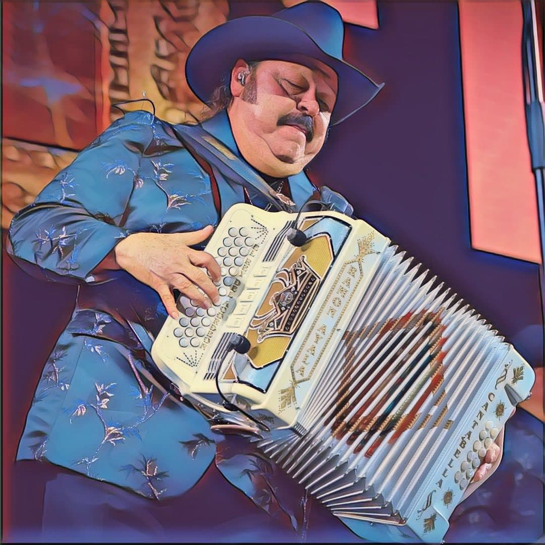 A sus 74 años, Ramón Ayala sigue siendo todo un ídolo del regional mexicano.