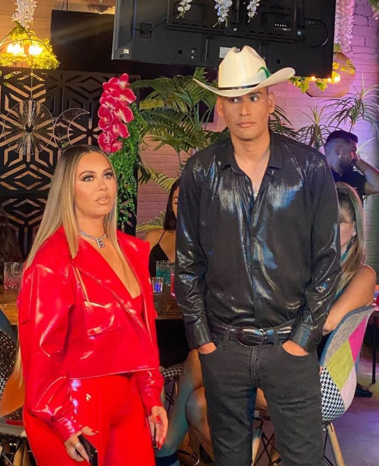 Chiquis Rivera y Uziel Payan se unen para estrenar "Me Mocho Un Huevo"