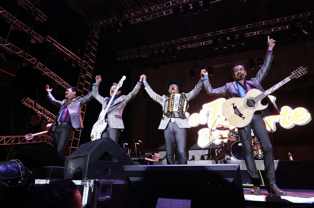 Los Tigres del Norte son una de las bandas que tiene el cartel del Domo Care 2020.
