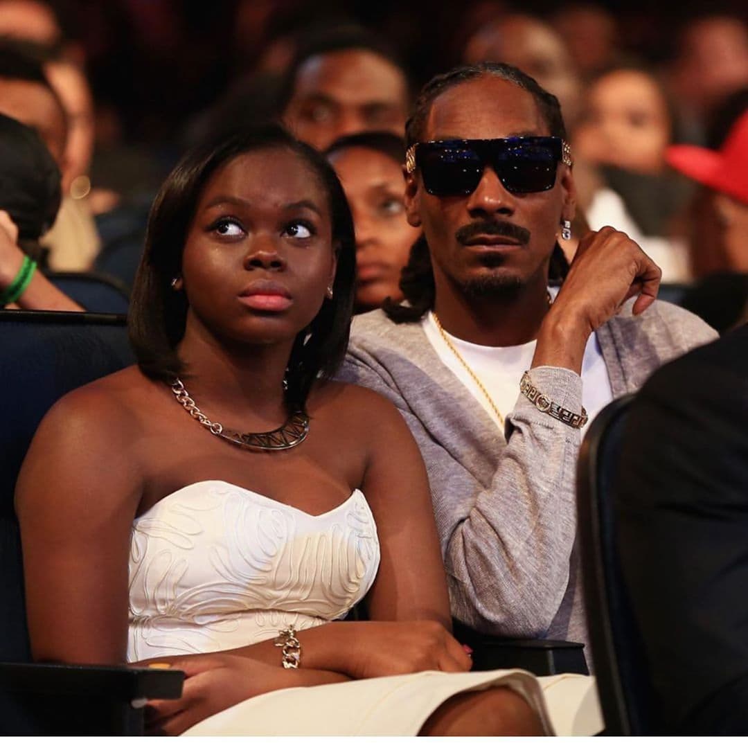 Incluso, varios medios aseguraron que el rapero asistió al funeral de Jenni, aunque no existe ninguna prueba de ello.