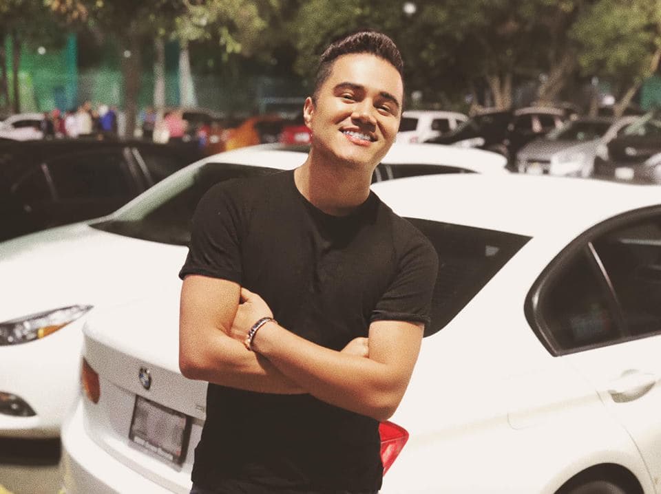 Es conocido como "El Mapache", inició su carrera a los 17 años.