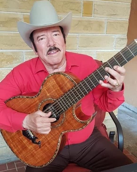 Lalo Mora es considerado uno de los íconos de la música norteña.