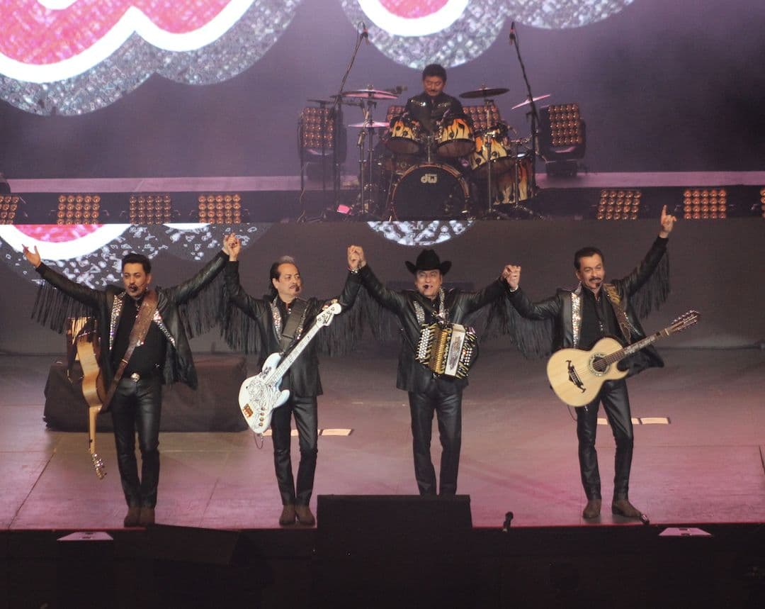 Los Tigres del Norte. La legendaria agrupación norteña comandada por Jorge Hernández ofrecerá lo mejor de su repertorio de más de cinco décadas de trayectoria.